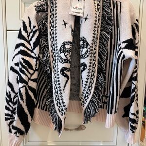 Mio369 Black and White Patterned Cardigan